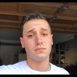 Meet your Posher, Colin